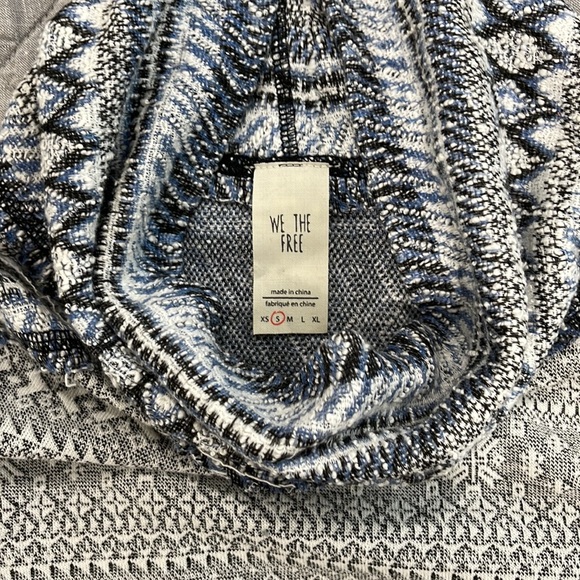 Free People Cropped Sweater Size:S - Picture 4 of 4